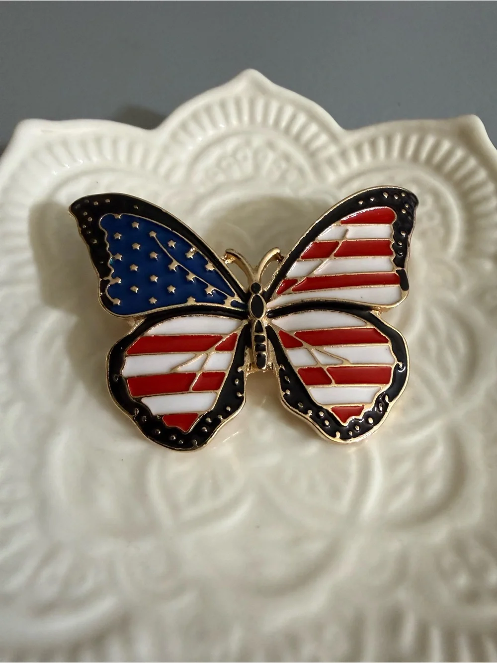 American Flag Brooch Butterfly shaped Independence Day Patriotic Stars Stripes